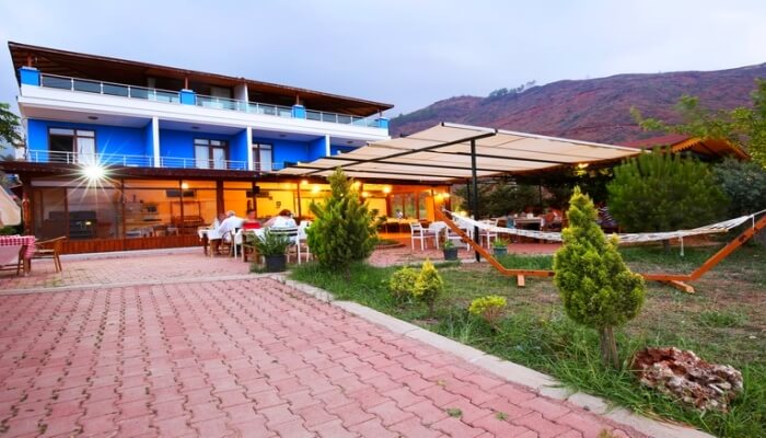 Sahile denize yakın Adrasan Koyu tavsiye otel Albatros