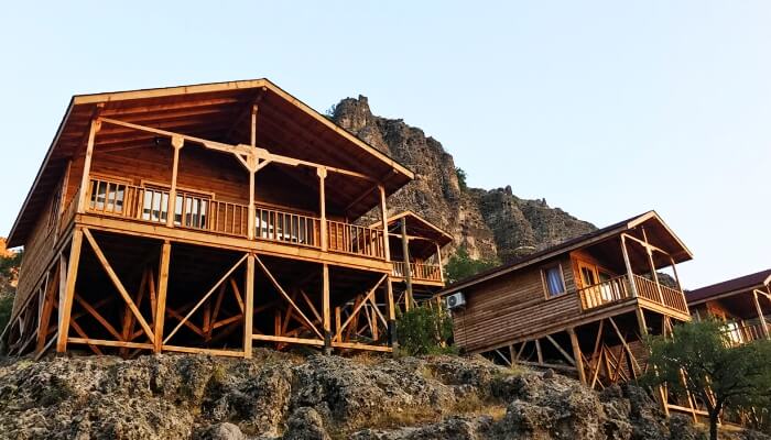Bolu Seben Kaya evleri doğa içi tatil yerleri