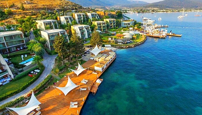 Kuum otel Bodrum Türkbükü sahili tatil yeri