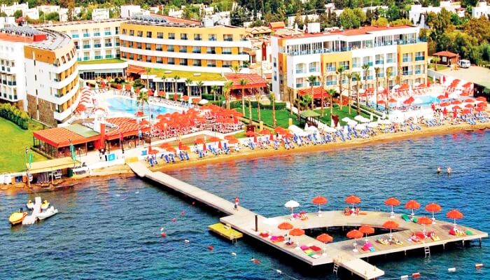 Turgutreis denize sıfır otel tatil yeri